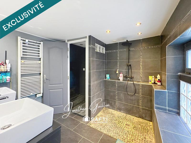 Maison - 140 m² - 5 pièces