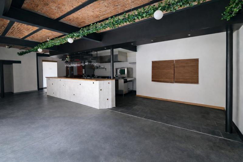 Local commercial - 312 m²