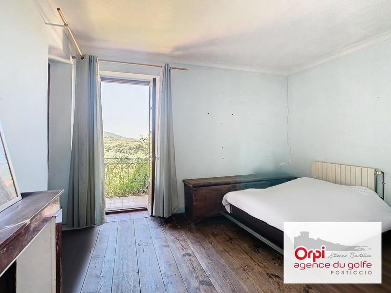 Maison de village - 220 m² - 4 pièces