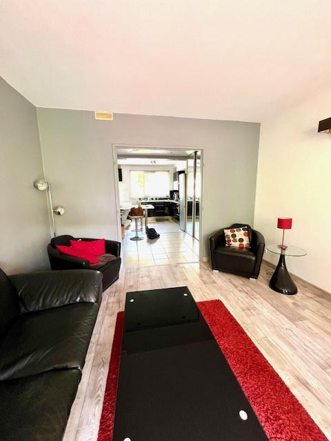 Appartement - 70 m² - 2 pièces