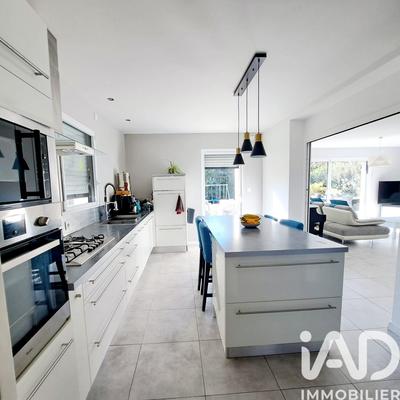 Maison - 160 m² - 5 pièces