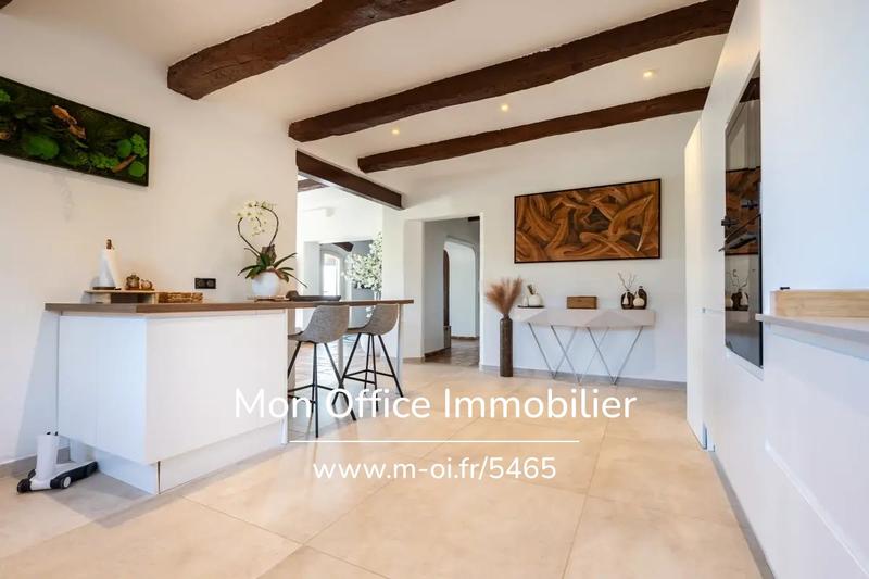 Mas - 310 m² - 9 pièces