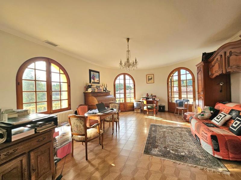 Maison - 170 m² - 7 pièces