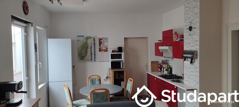 Chambre - 13 m² - 1 pièce