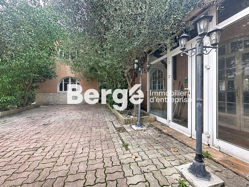 Local commercial - 478 m²