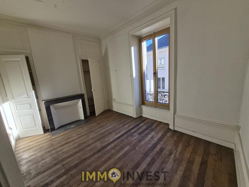 Appartement - 125 m² - 5 pièces
