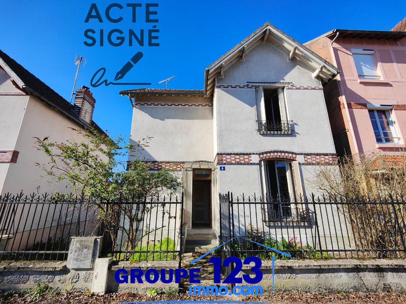 Maison - 90 m² - 4 pièces