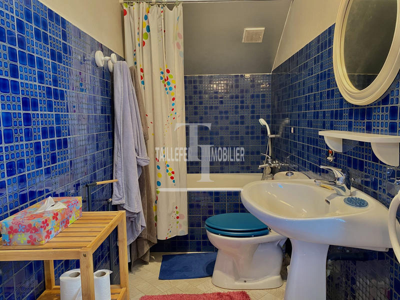 Maison - 172 m² - 8 pièces