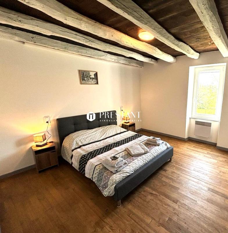 Longère - 180 m² - 9 pièces