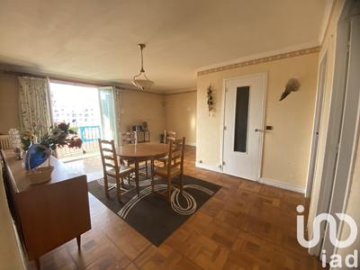Appartement - 81 m² - 4 pièces