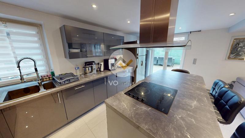 Maison - 110 m² - 4 pièces