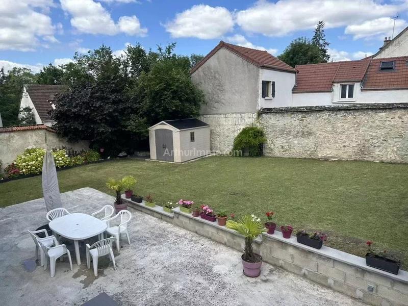 Maison - 204 m² - 8 pièces