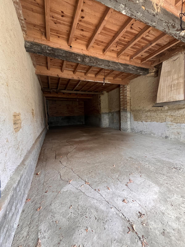 Maison - 300 m² - 5 pièces