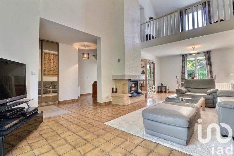 Maison - 144 m² - 7 pièces