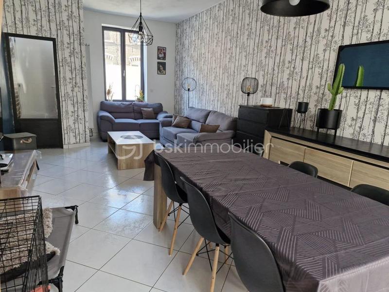 Maison - 77 m² - 5 pièces