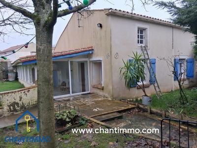 Maison - 94 m² - 5 pièces