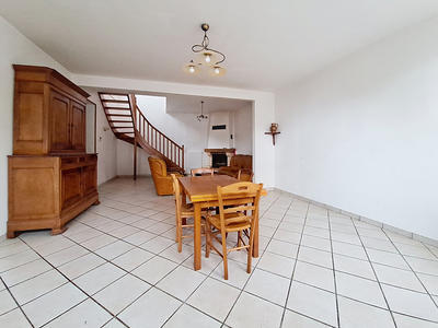 Maison - 150 m² - 6 pièces