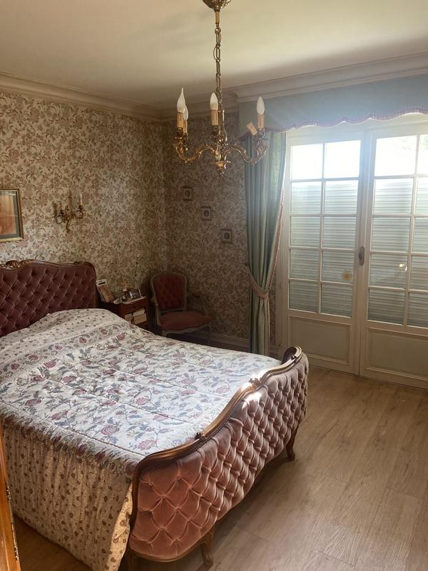 Maison - 158 m² - 8 pièces