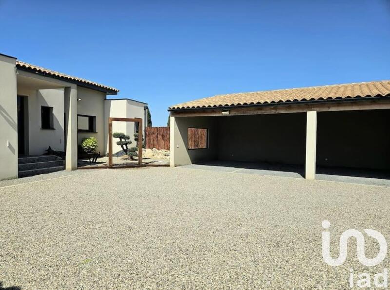 Maison - 336 m² - 8 pièces