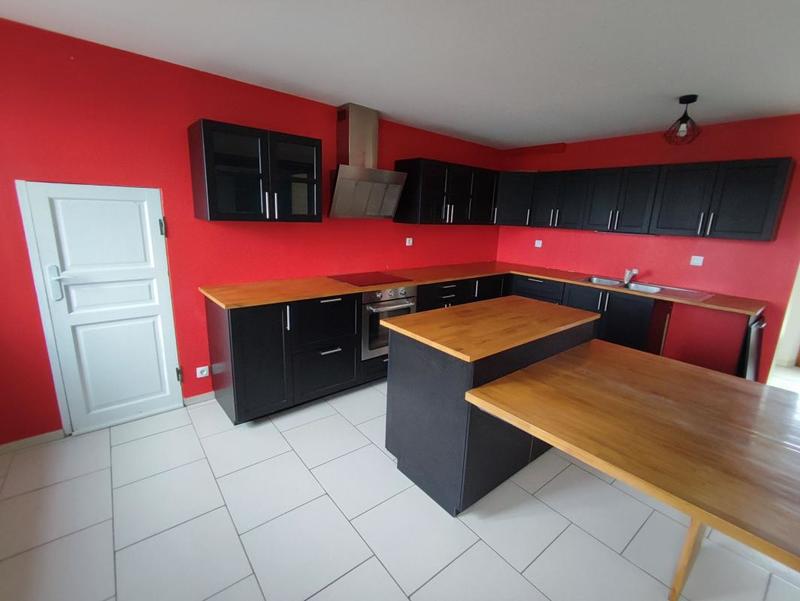 Maison - 110 m² - 4 pièces