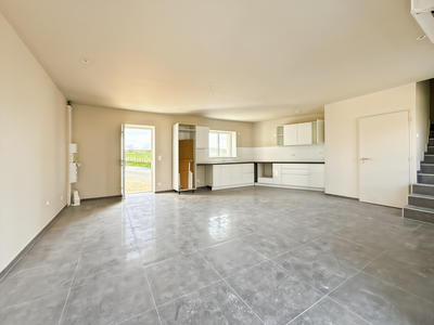 Maison - 85 m² - 4 pièces