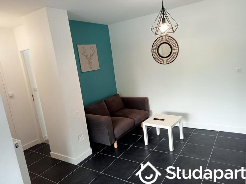 Chambre - 12 m² - 1 pièce