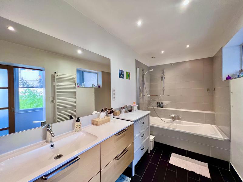 Maison de ville - 208 m² - 6 pièces