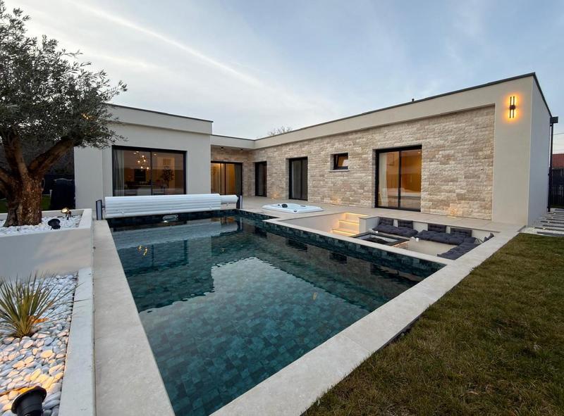 Maison contemporaine - 130 m² - 4 pièces