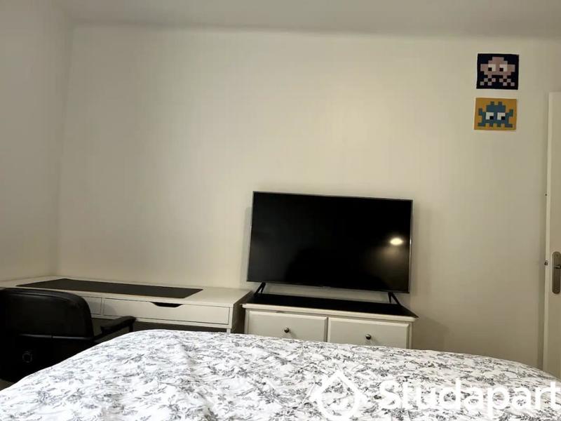 Chambre - 10 m² - 1 pièce