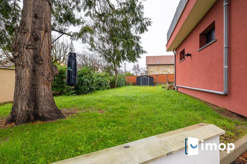 Pavillon - 180 m² - 10 pièces