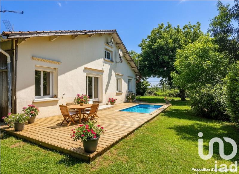 Maison - 220 m² - 10 pièces