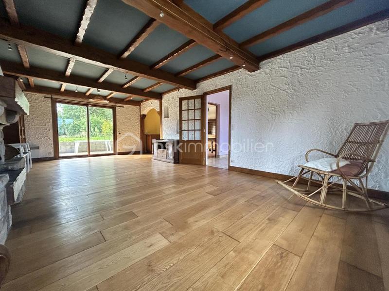 Maison traditionnelle - 130 m² - 7 pièces