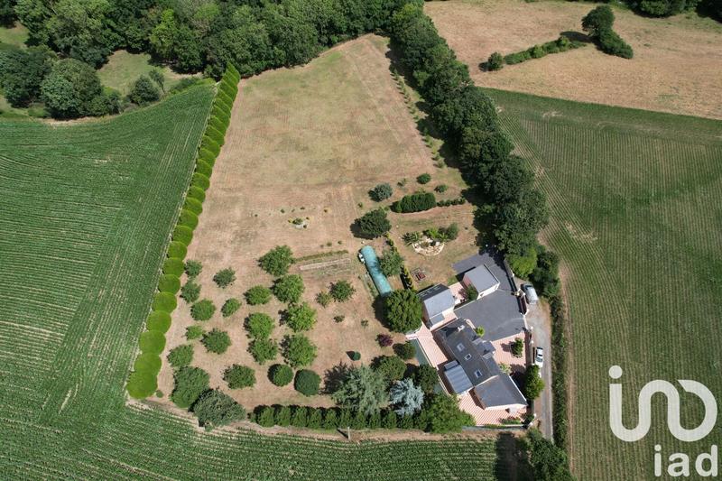 Maison - 170 m² - 8 pièces