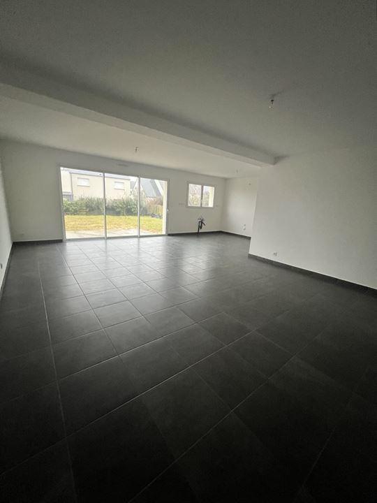 Maison contemporaine - 138 m² - 7 pièces