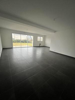 Maison contemporaine - 138 m² - 7 pièces