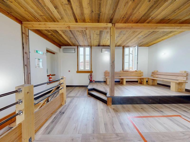 Fonds de commerce - Magasins - 111 m²