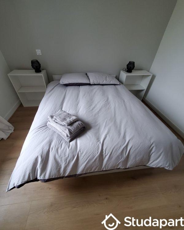 Chambre - 10 m² - 1 pièce