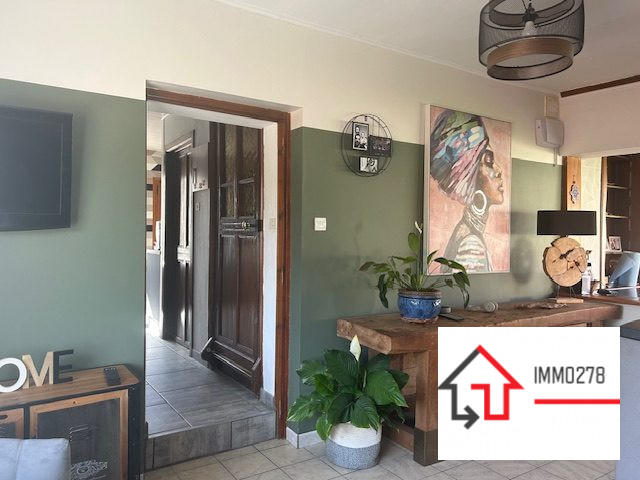 Maison - 250 m² - 9 pièces