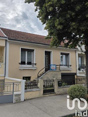 Maison - 98 m² - 6 pièces