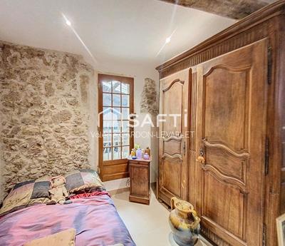 Maison - 105 m² - 6 pièces