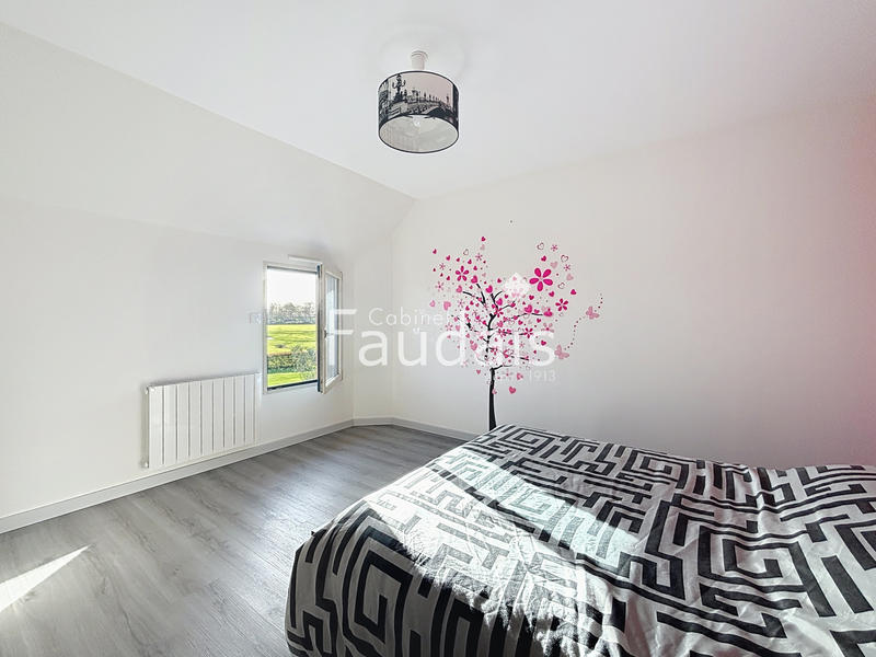 Maison - 246 m² - 8 pièces