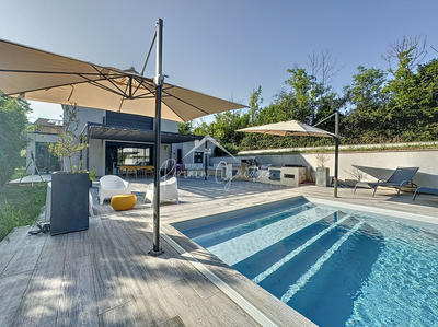 Villa - 196 m² - 5 pièces