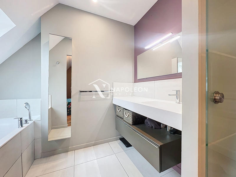 Maison - 190 m² - 6 pièces