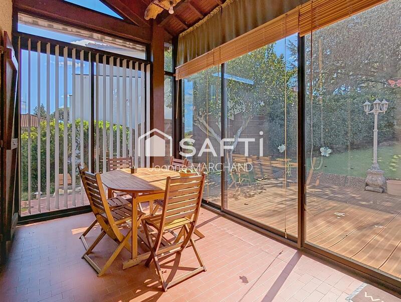 Maison - 170 m² - 8 pièces