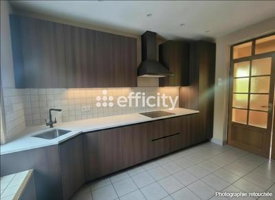 Maison - 184 m² - 7 pièces