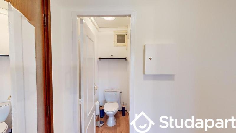 Chambre - 9 m² - 1 pièce