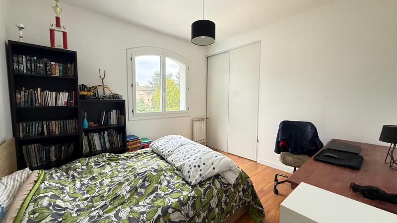 Maison traditionnelle - 210 m² - 8 pièces