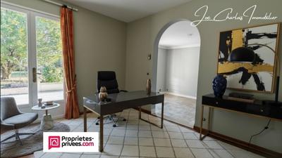 Maison - 188 m² - 7 pièces