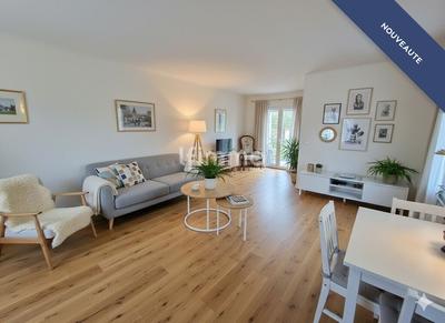 Maison - 84 m² - 3 pièces