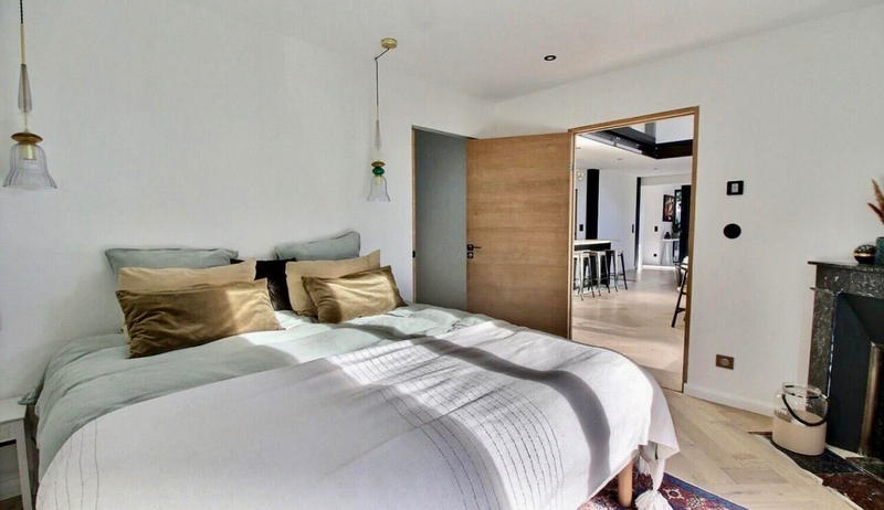 Maison - 198 m² - 7 pièces